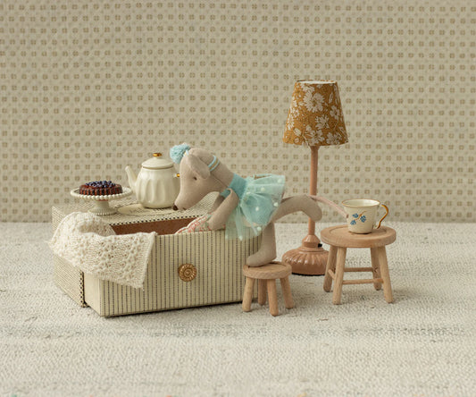 Maileg : Souris ballerine dans son lit tiroir, Petite sœur