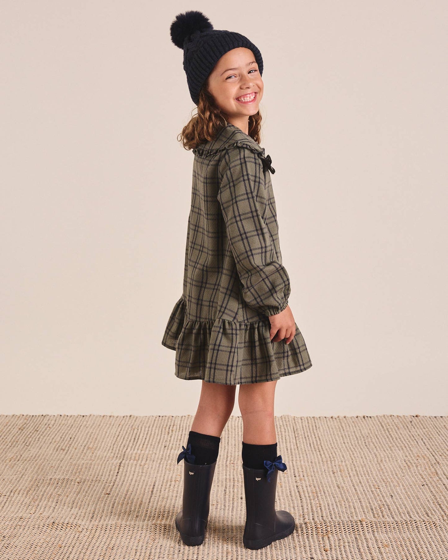 Robe à carreaux vert olive et bleu avec col Peter Pan