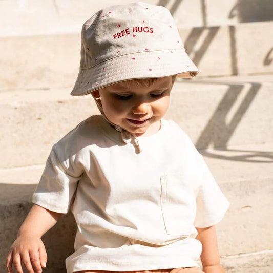 Bob enfant Coeur Free Hugs