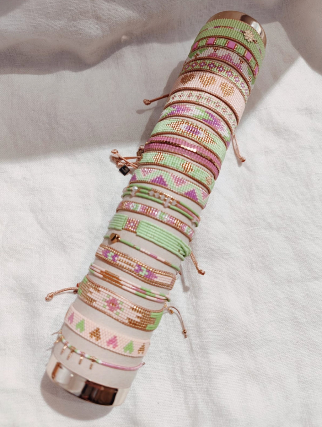 Bracelet en perles myuki verts roses