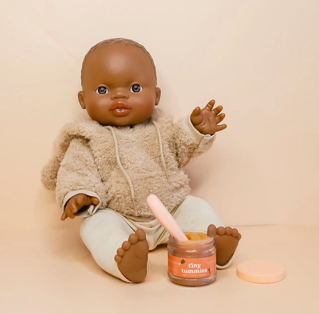 Petit pot avec cuillère pour les poupées