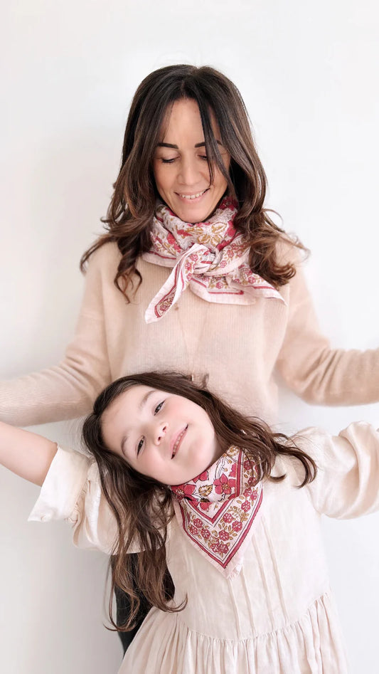 Foulard adulte et enfant rose avec filet lurex doré