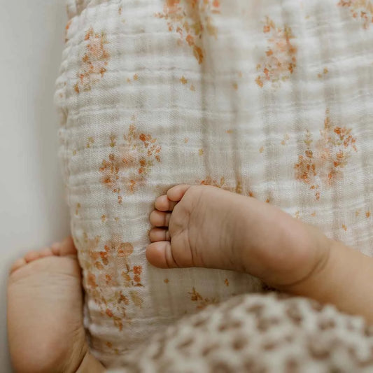 Housse de matelas à langer + 2 serviettes Fanny imprimé bouquet 50x70cm