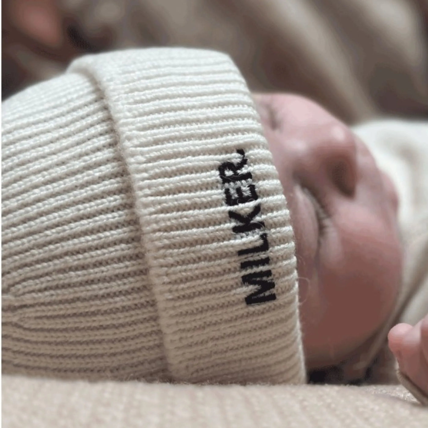 BONNET DE NAISSANCE MÉRINOS - MILK