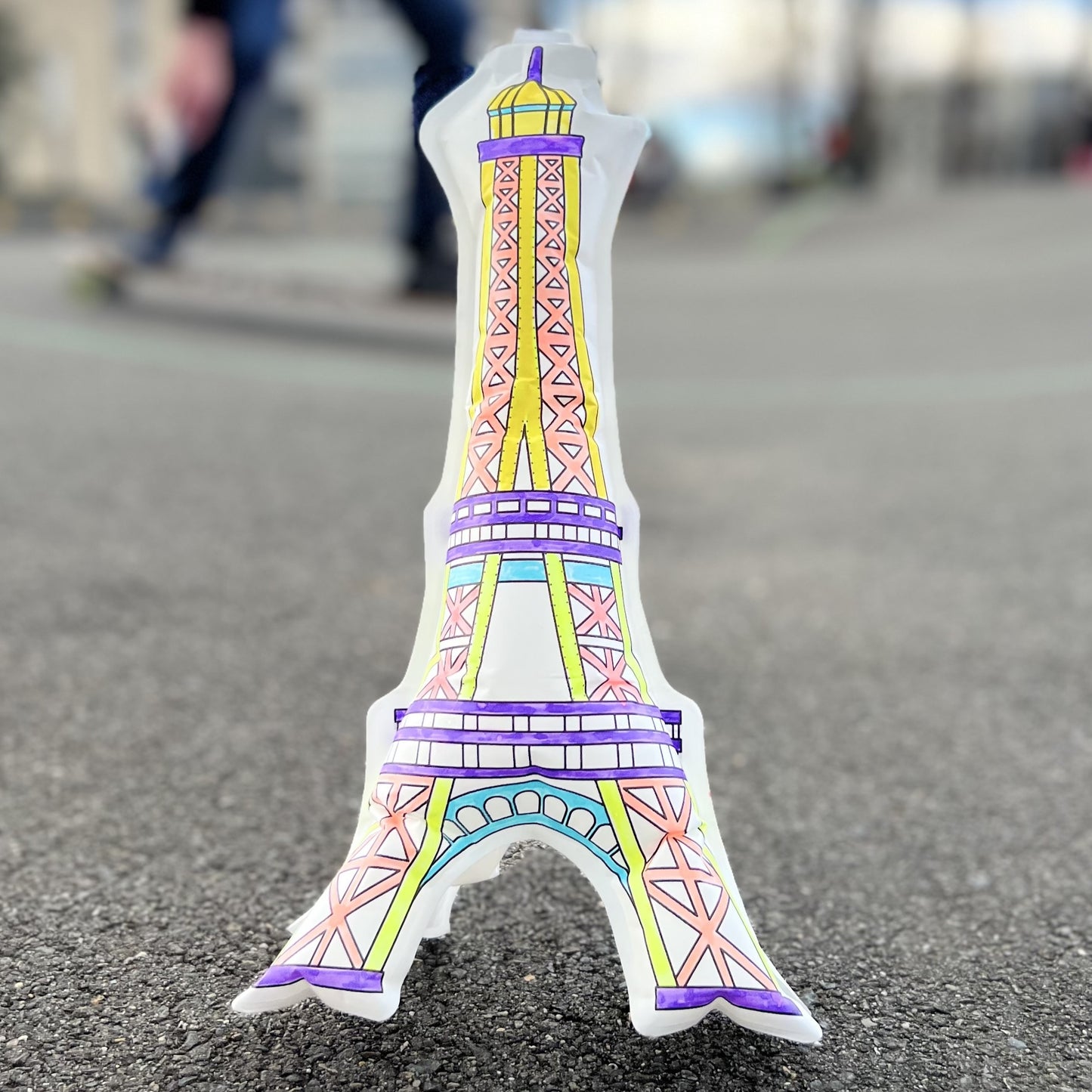 Coloriage gonflable - Tour Eiffel