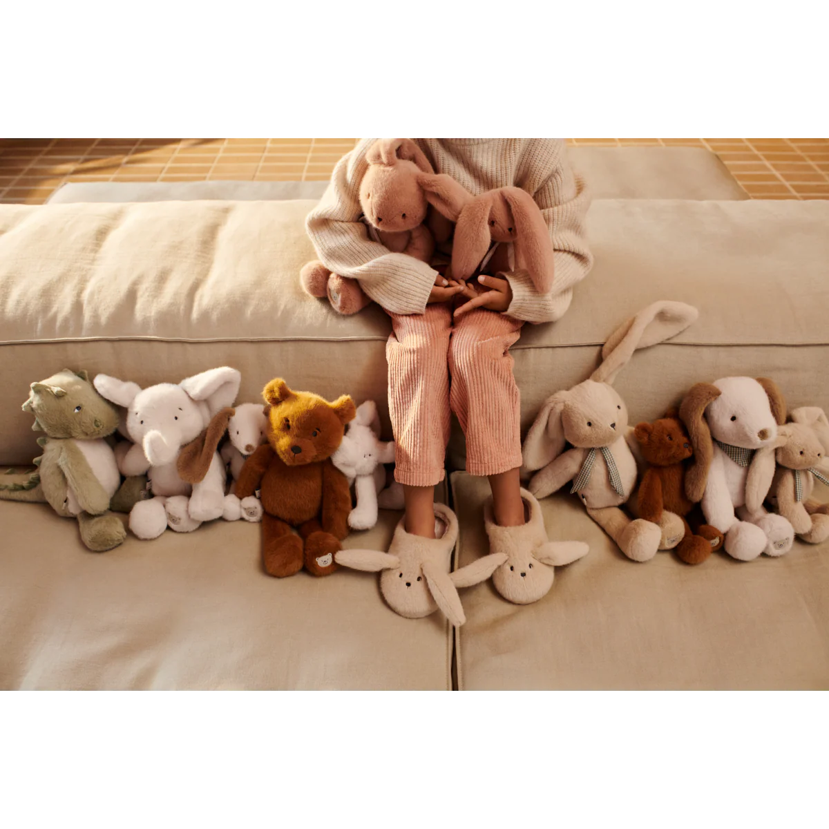LAPIN EN PELUCHE BLUSH
