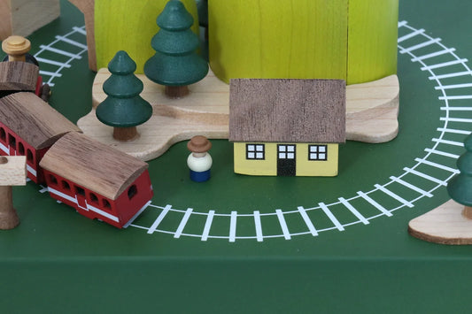 Boîte à musique Train au Printemps n° 30