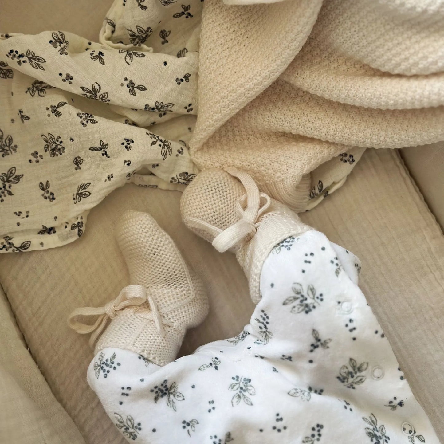 CHAUSSONS EN LAINE MÉRINOS MILK