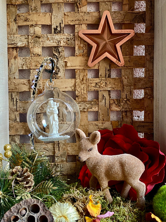 Boule de Noël vierge à l'enfant