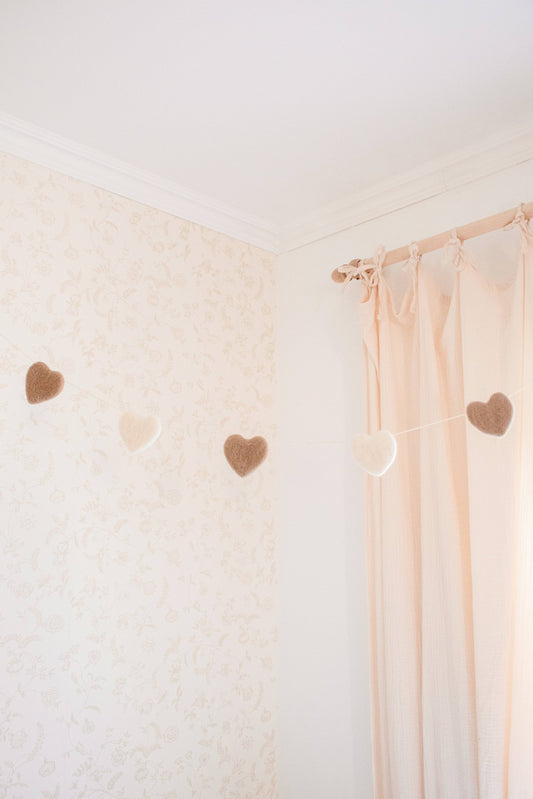 Guirlande Coeurs en laine feutrée