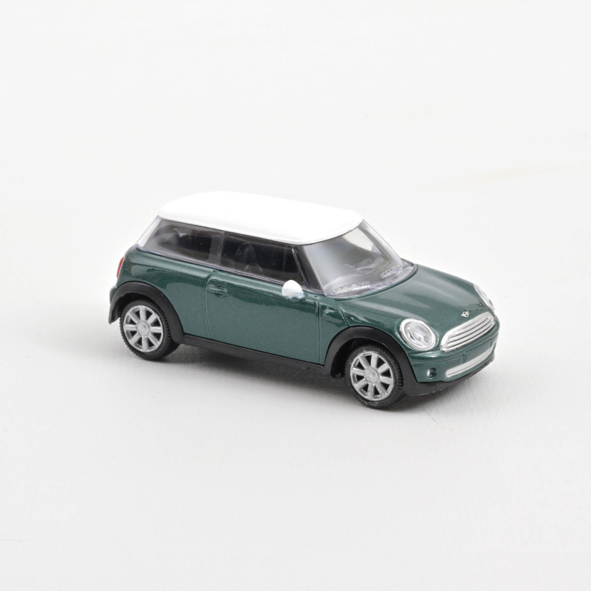 Petites voitures 1/64
