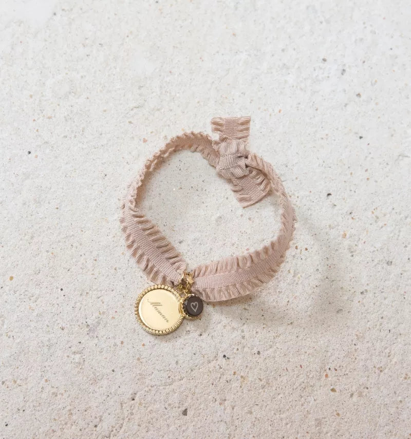 Médaille dentelle nude "Maman"