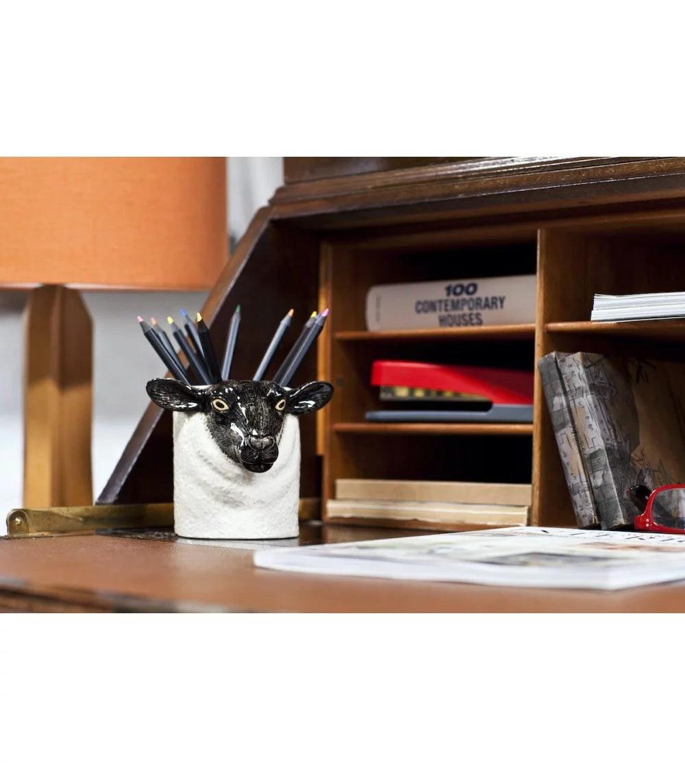 Pot à crayons en céramique Mouton à tête noire du Suffolk