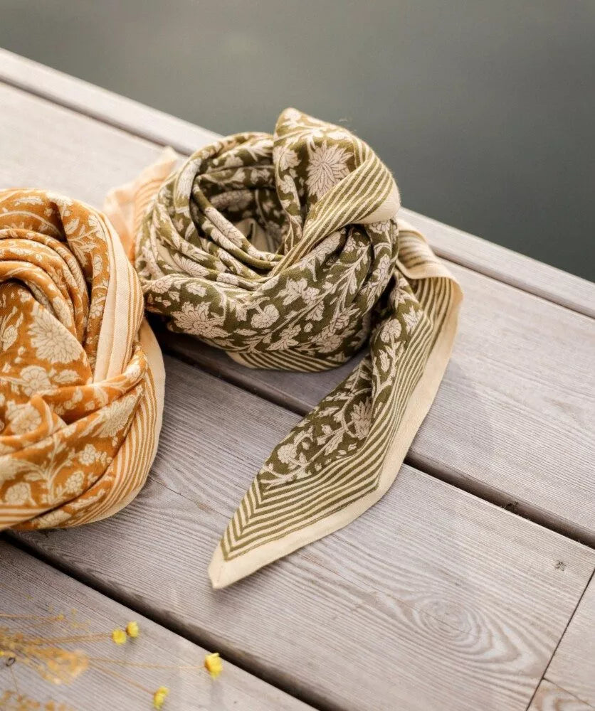 Foulard grand format - anjali kaki