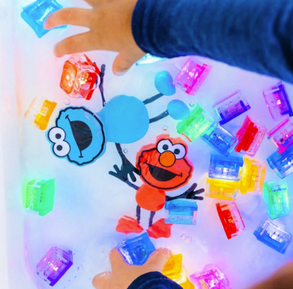 Personnage Cookie Monster + cubes lumineux bleus
