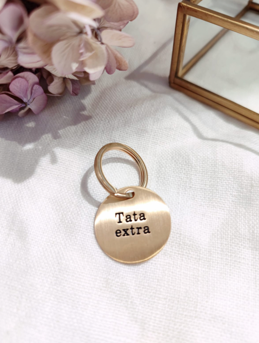 Porte clef "Tata extra" doré brossé