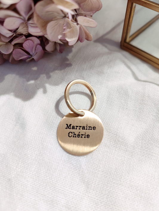 Porte clef "Marraine chérie" doré brossé