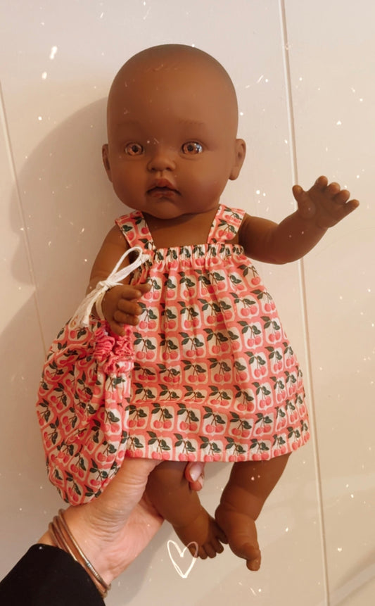 Poupée Cuties Betty robe cherry