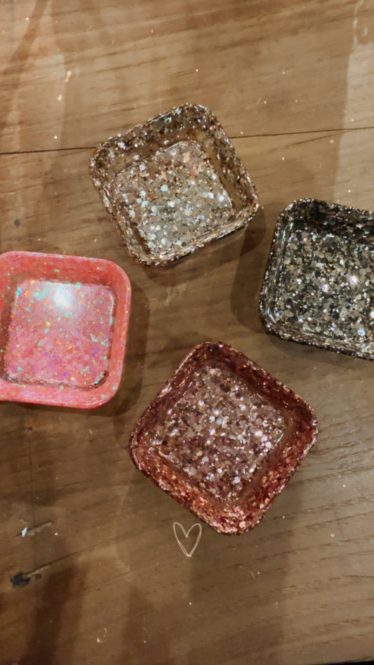 Petite coupelle à bagues carré à paillettes