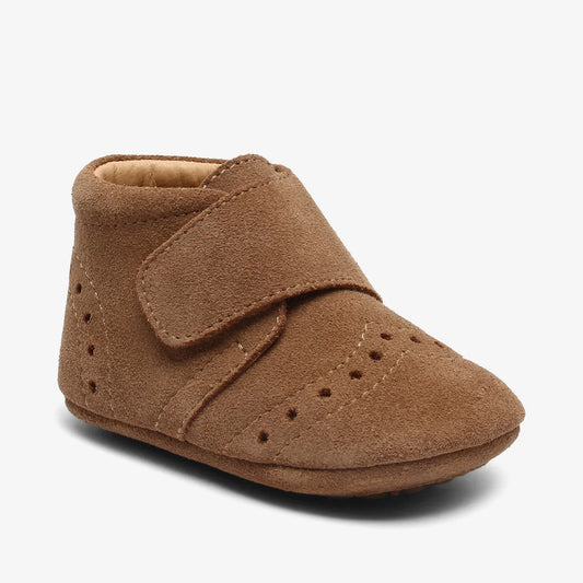 Chaussures d’intérieur Petit camel à scratch
