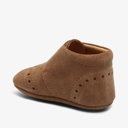 Chaussures d’intérieur Petit camel à scratch