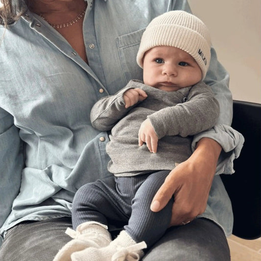 BONNET DE NAISSANCE MÉRINOS   -   MILK