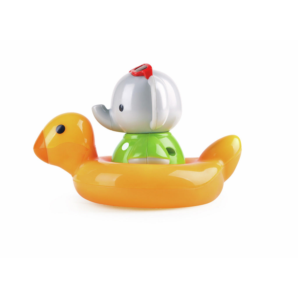 Éléphant nageur et sa bouée