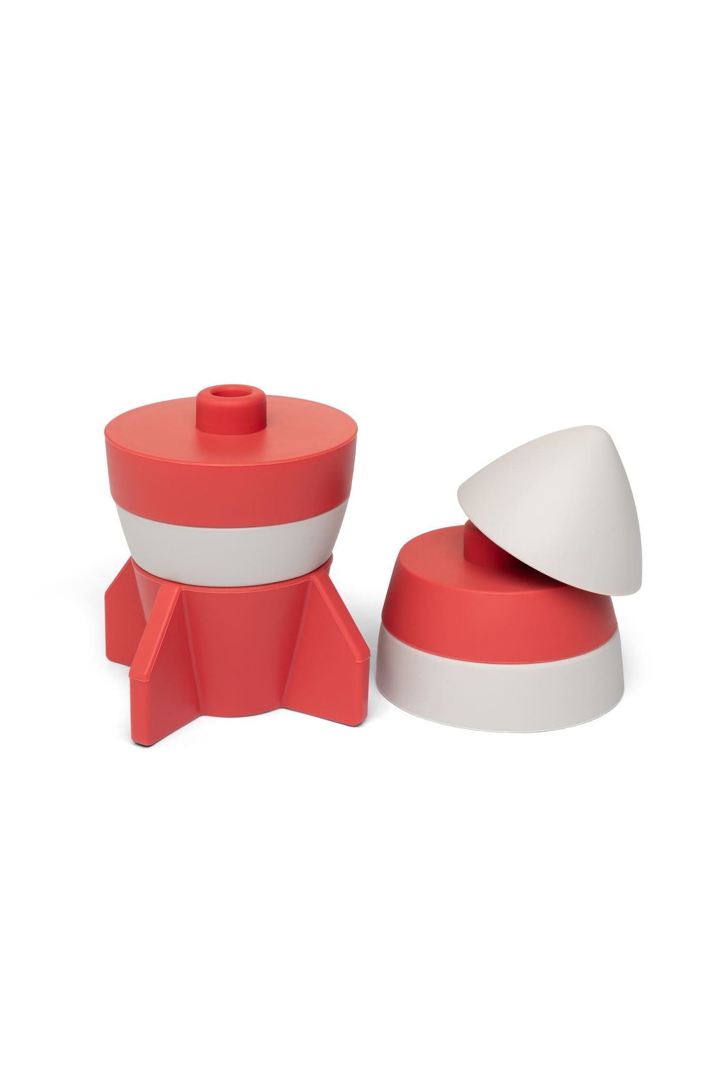 Vaisseau spatial rouge et blanc