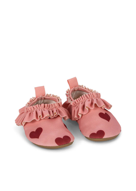 Chaussures d'eau rose à coeurs 💕