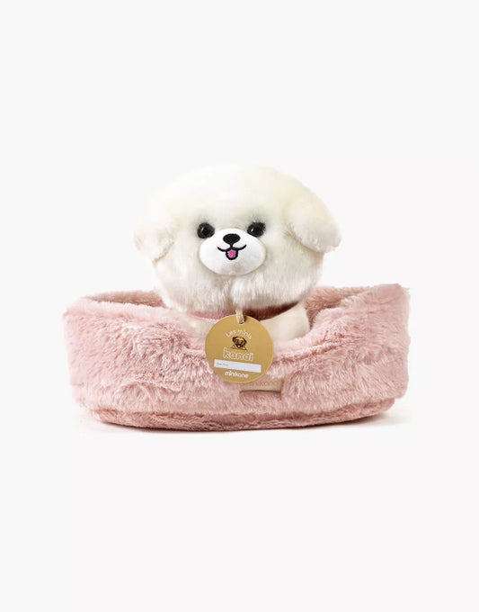 Tama, chien en peluche de 18cm avec collier et son panier en fausse fourrure rose
