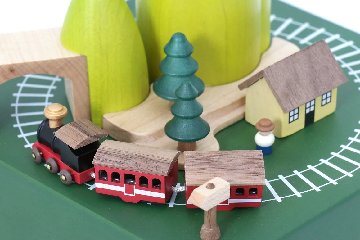Boîte à musique Train au Printemps n° 30