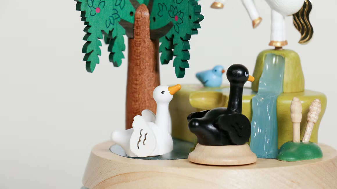 Boïte à Musique Cygnes et Licorne n°51