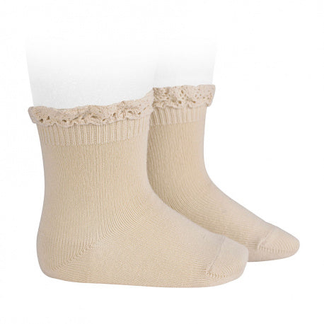 Chaussettes avec dentelle sur la bordure LIN (304)