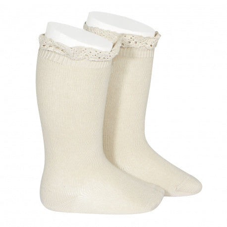 Chaussettes hautes unies avec dentelle sur bordure LIN (304)