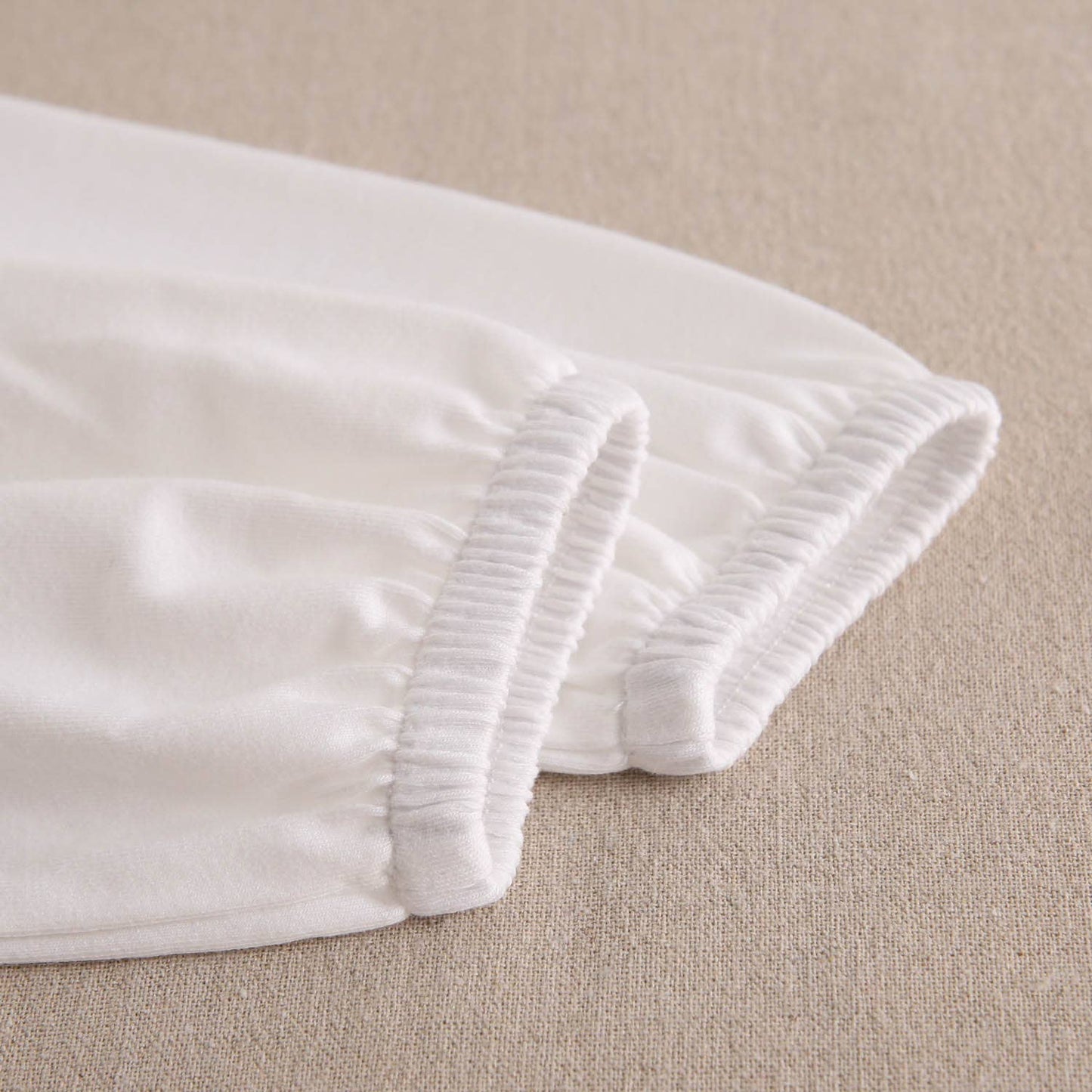 T-shirt blanc en coton à col volanté pour fille