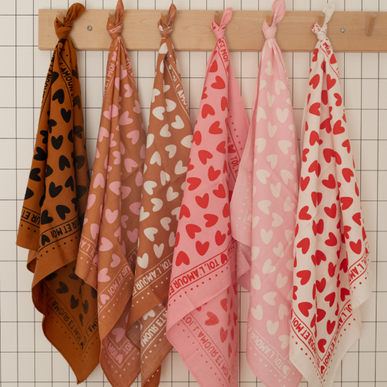 Petit Foulard coeur Toi l'Amour marron/rose