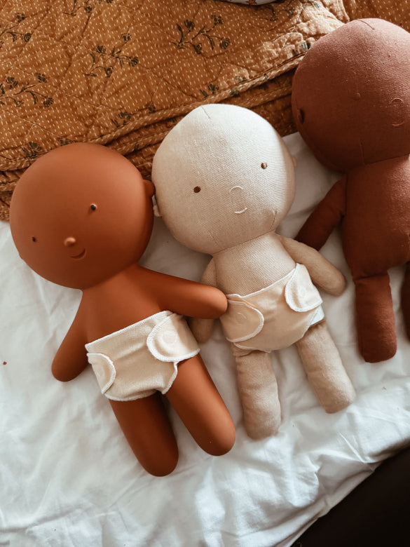 Grand Baby Gommu silicone 32 cm Caramel
